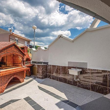 Stunning Apartment In Crikvenica With Wifi 外观 照片
