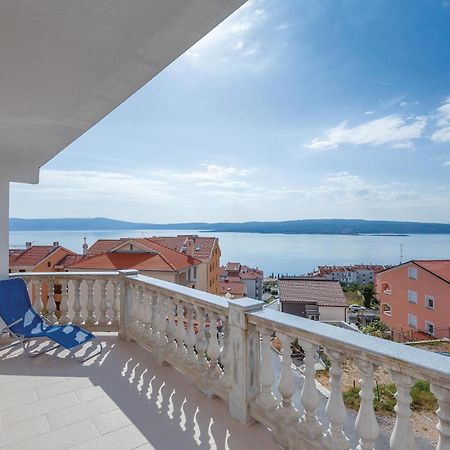Stunning Apartment In Crikvenica With Wifi 外观 照片