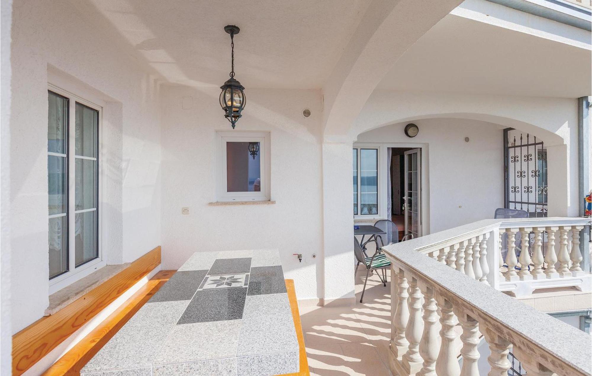 Stunning Apartment In Crikvenica With Wifi 外观 照片