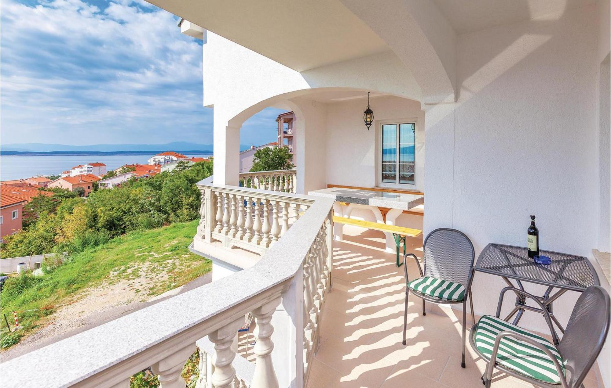 Stunning Apartment In Crikvenica With Wifi 外观 照片