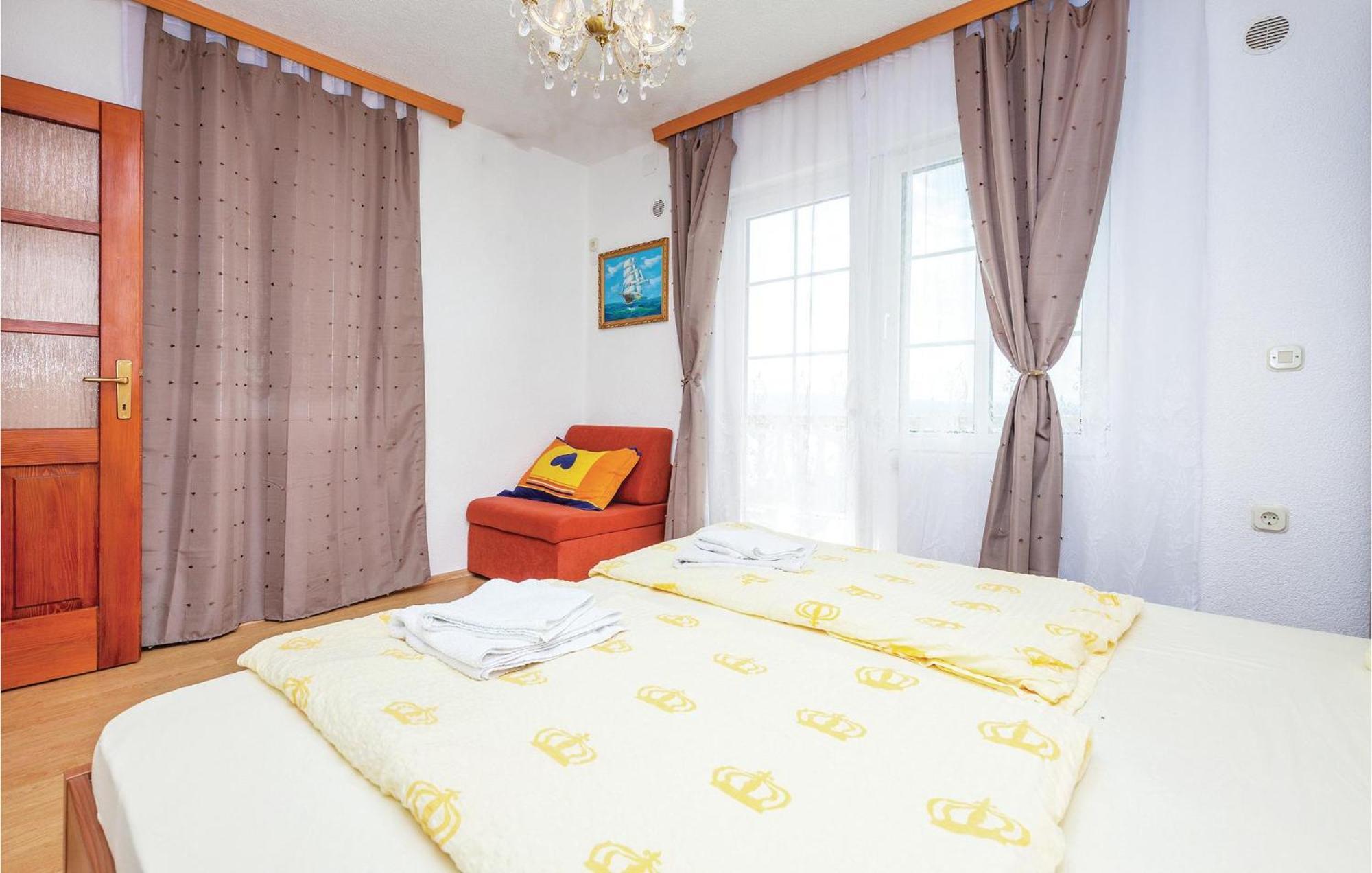 Stunning Apartment In Crikvenica With Wifi 外观 照片